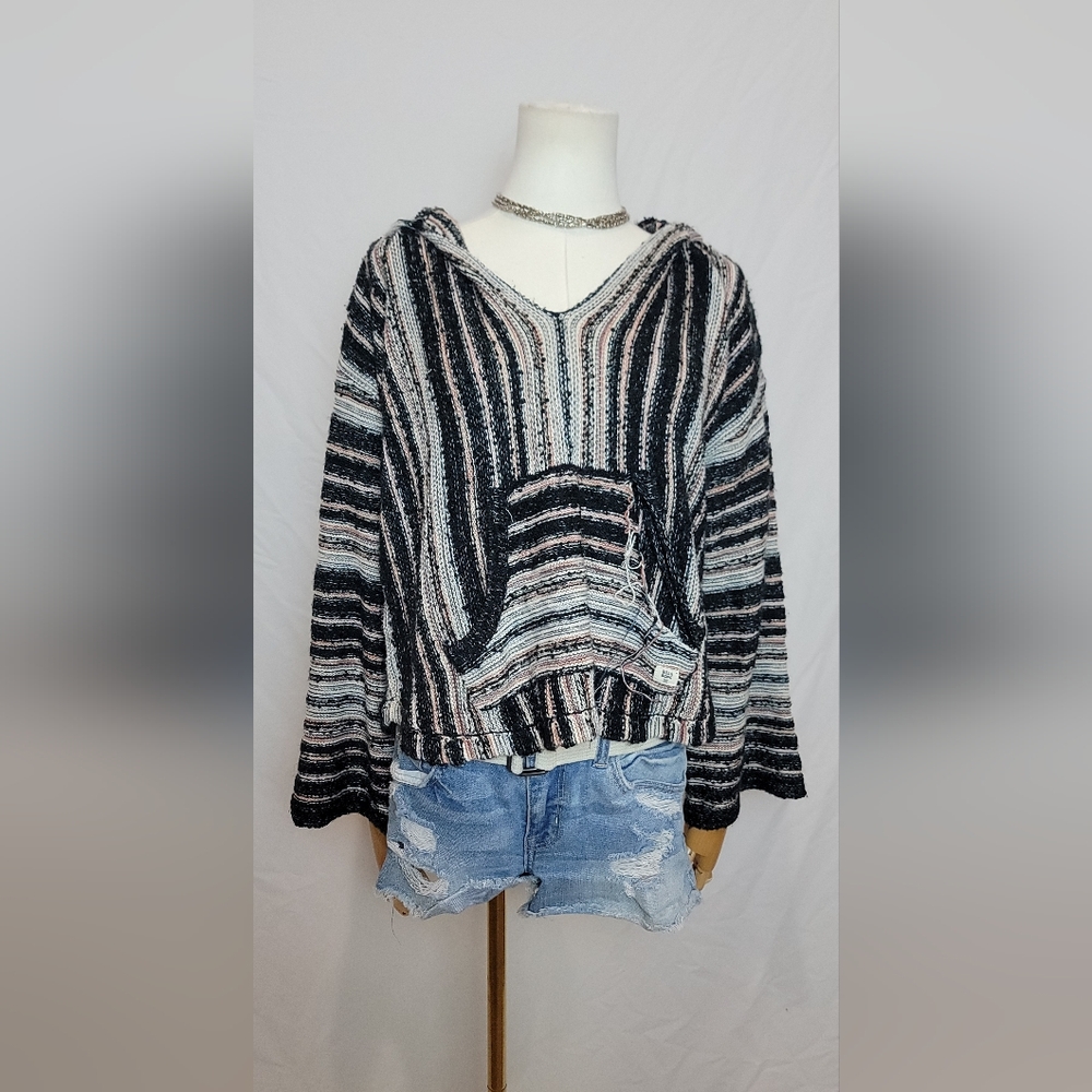Billanong Black Pink Baja Beach Sweater, Size Large